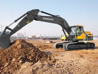 Volvo Large Crawler Excavators EC300E