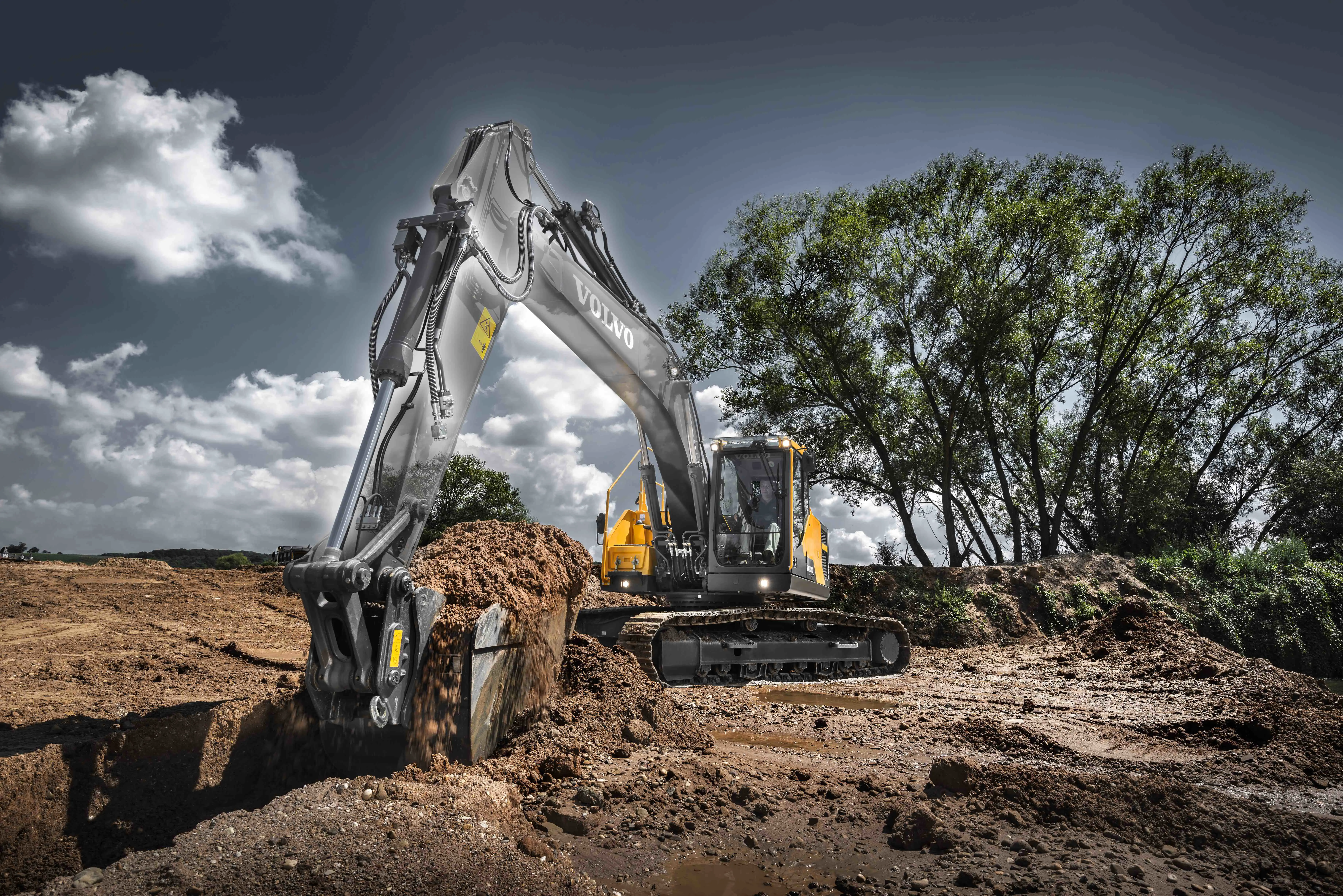 Volvo Medium Crawler Excavators EC220E