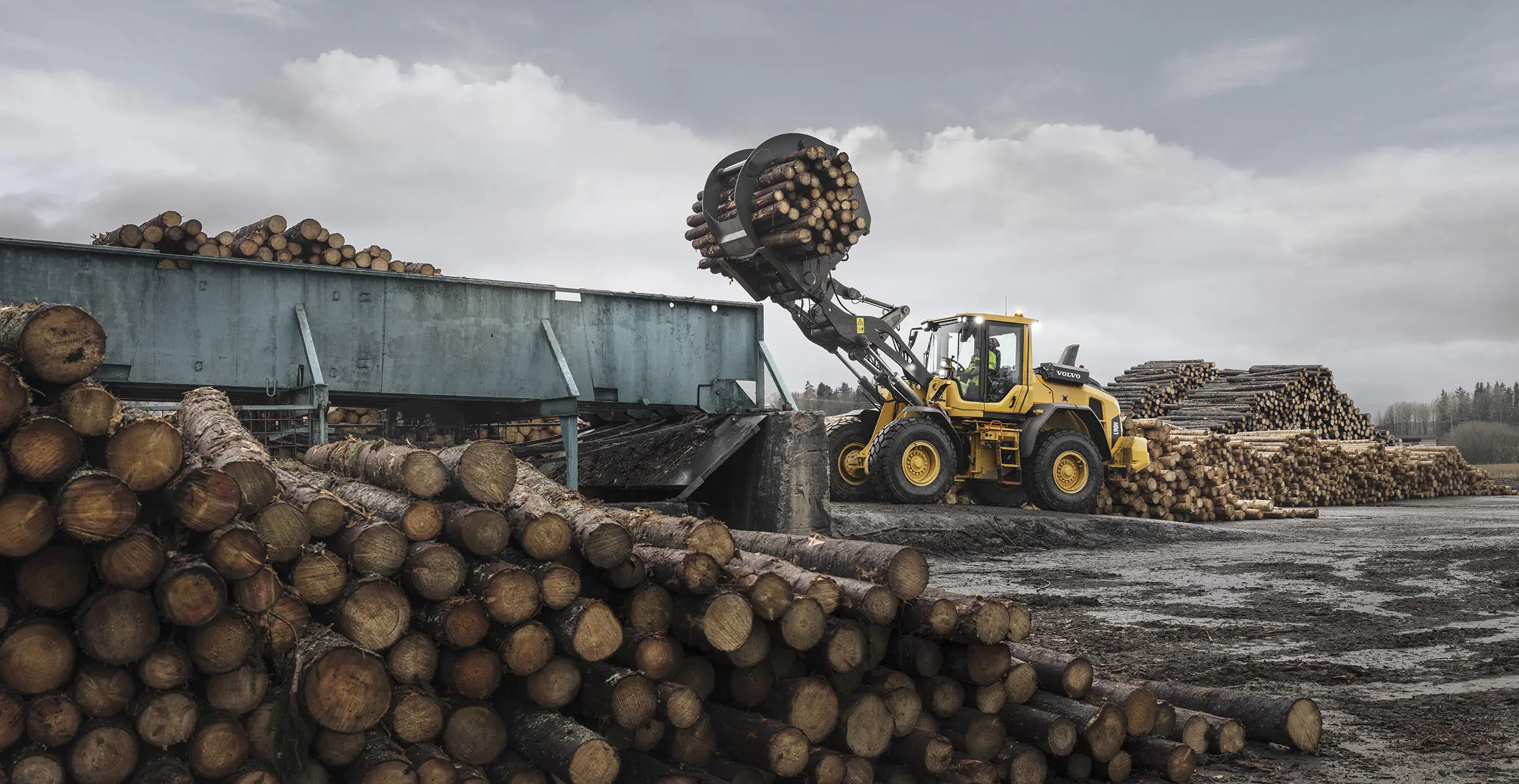 Volvo Large Wheel Loaders L90H