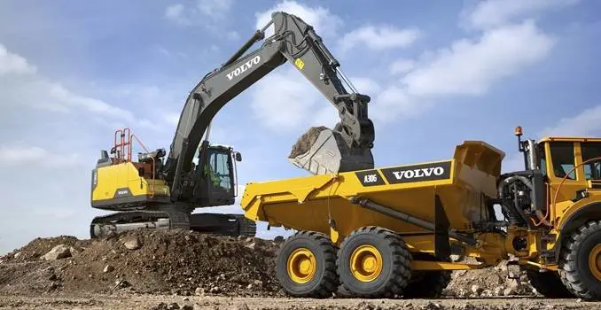 Volvo Large Crawler Excavators EC300E HYBRID